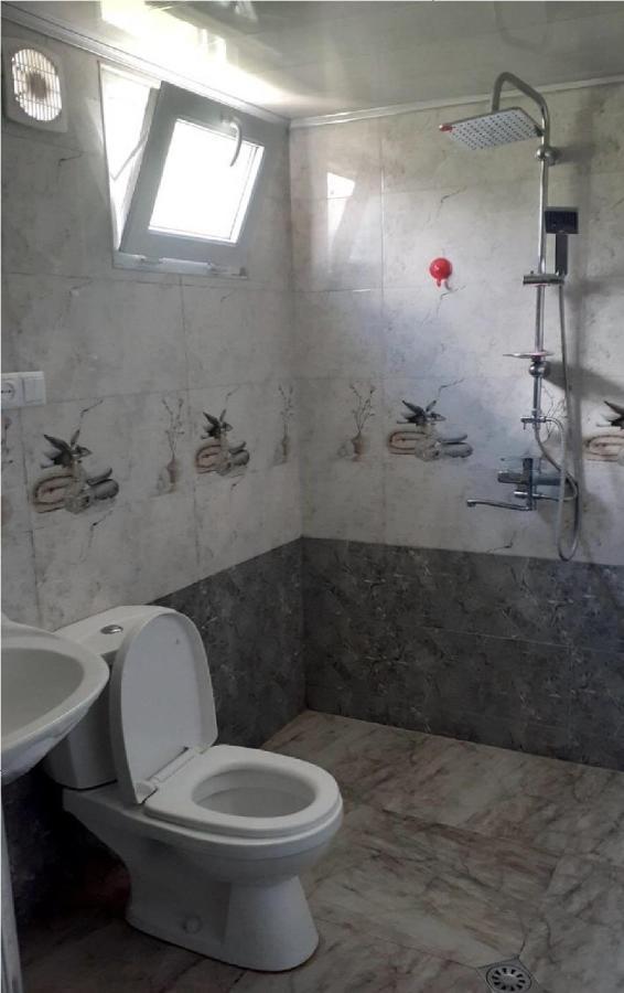 Mate Private Bathrooms Ushguli Extérieur photo